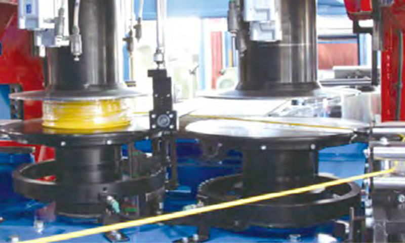 ACP-400H 雙頭自動成軸 ( 成盤 )、成圈包裝生產線